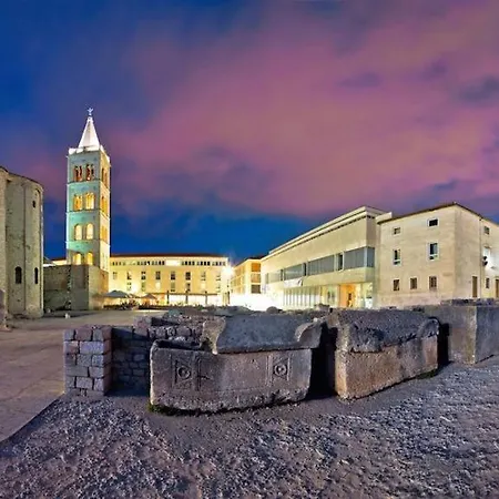 Anabella I アパート *