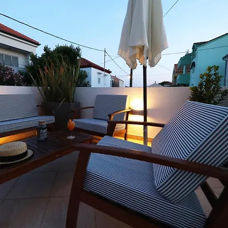 アパート Anabella I